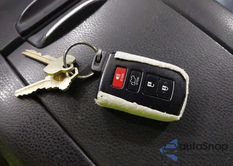 2015 Toyota Highlander Xle V6 из США, поврежденный, VIN 5TDKKRFH7FS079225